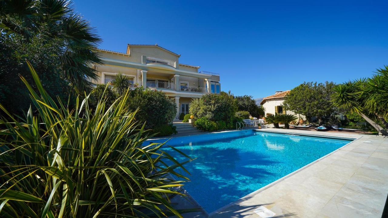 Dhafnes Luxury Villa Allure מראה חיצוני תמונה