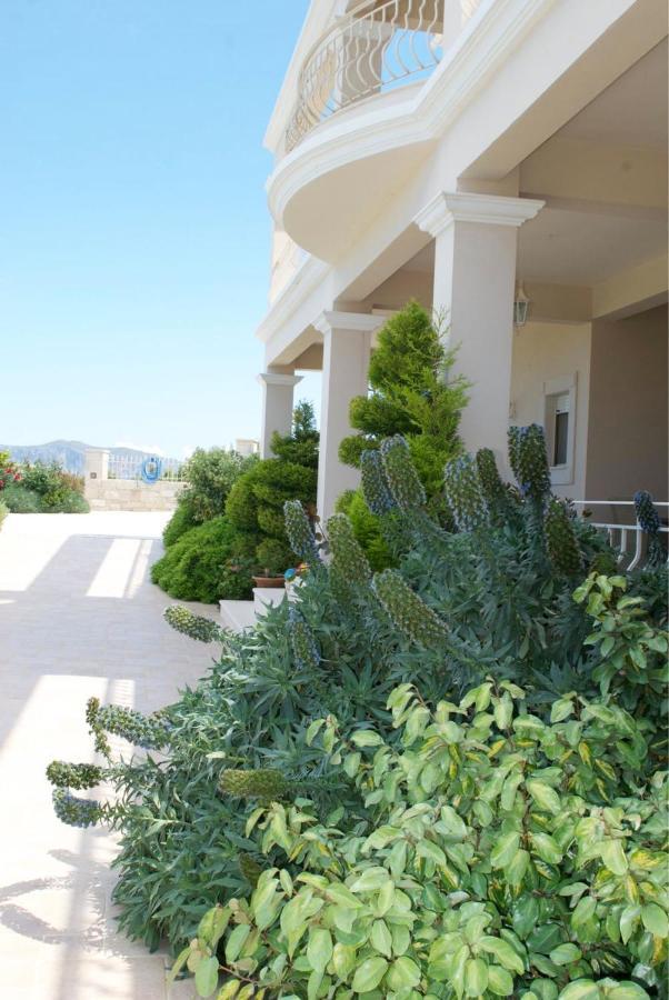 Dhafnes Luxury Villa Allure מראה חיצוני תמונה