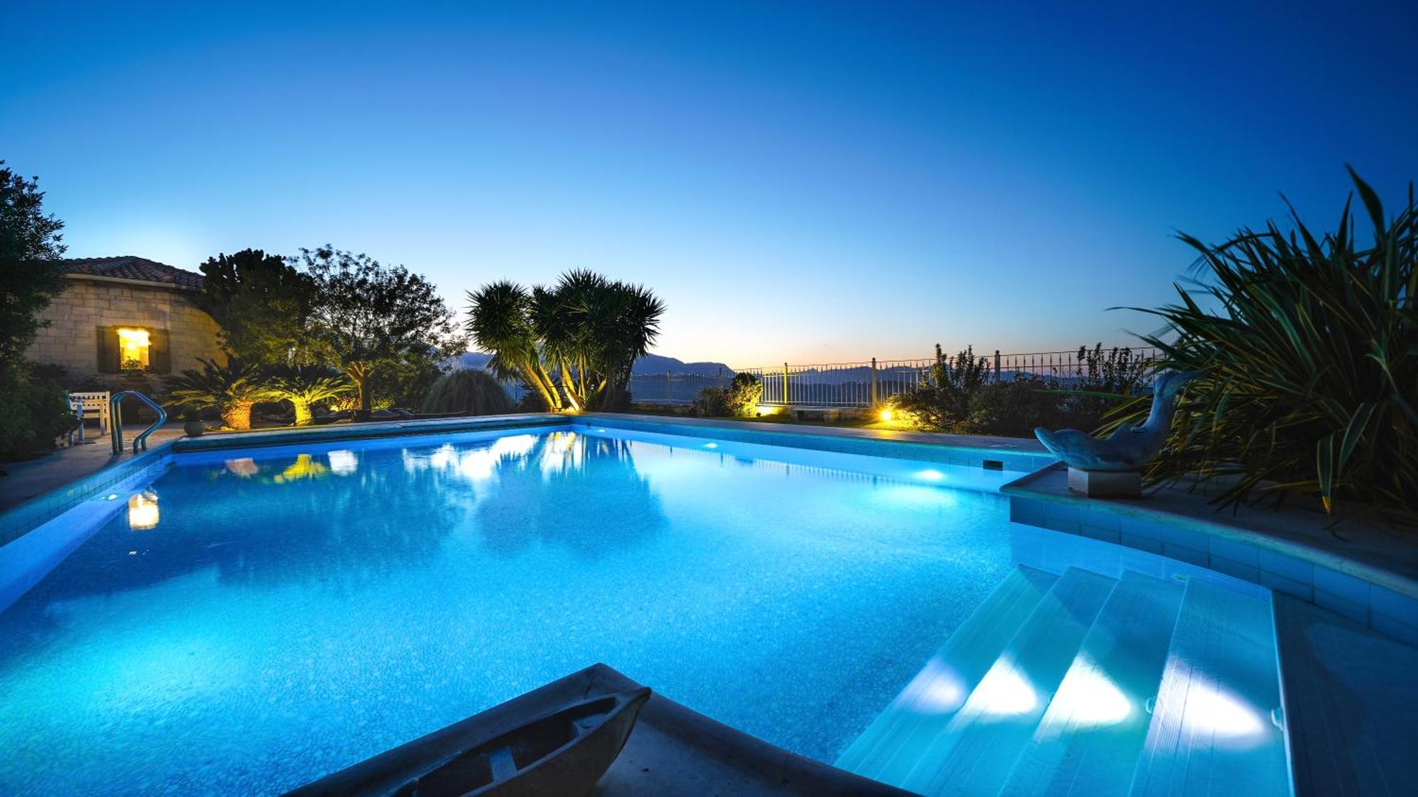Dhafnes Luxury Villa Allure מראה חיצוני תמונה